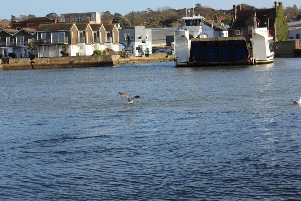 Stunning- The Nautilus Bungalow Cowes Iow ภายนอก รูปภาพ
